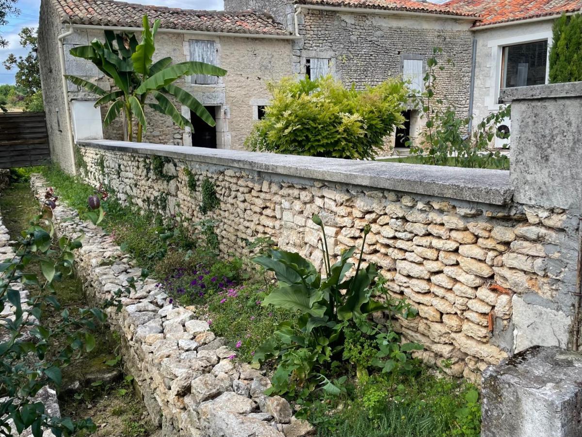 Le Maine N 5 - FLÉAC ANGOULEME - Suite Tilleul Exterior foto